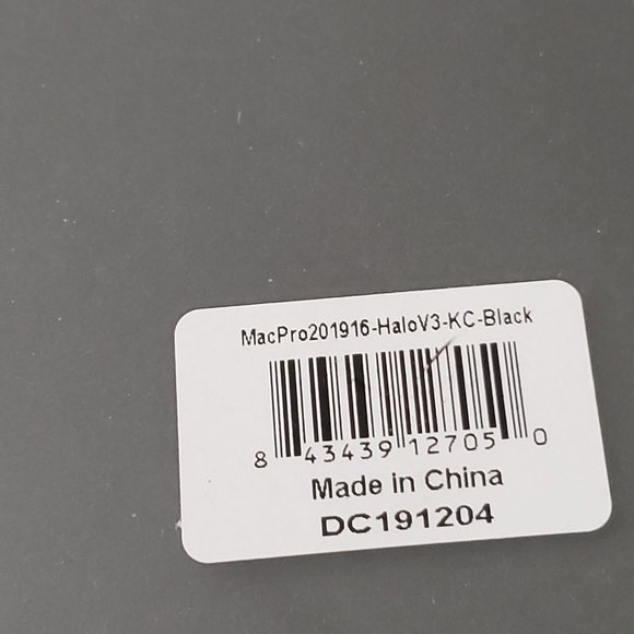 Macbook Pro 16" Protective Case New - Picture 2 of 5